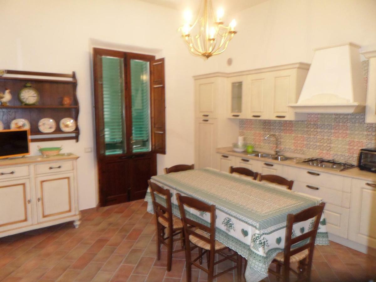 La Terrazza Apartman Palaia Kültér fotó